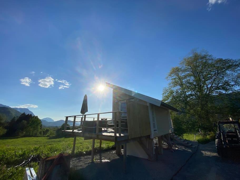 Minihus Med Drommeutsikt Til Sunnmorsalpene Lägenhet Aure  Exteriör bild